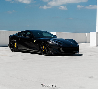 Фото дисков Anrky AN38 на Ferrari 812
