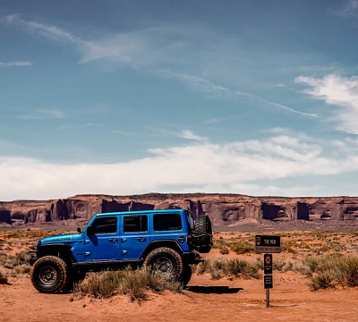 Фото дисков Black Rhino ARMORY на Jeep Wrangler IV (JL)