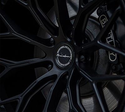 Фото дисков Brixton Forged CM6-R на Bentley Continental GT III