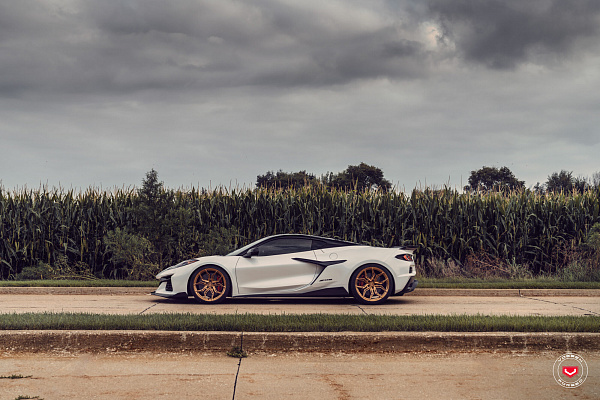 Фото дисков Vossen EVO-3R Глянцевая медь на Chevrolet Corvette C8