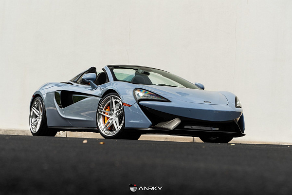 Фото дисков Anrky AN37 Глянцевый лак на McLaren 570S