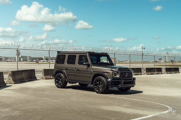 Фото дисков Vossen UV-4 Черный сатин на Mercedes-Benz G-Class III
