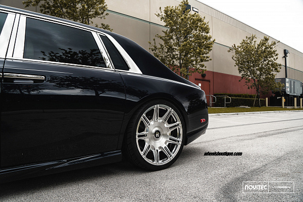 Rolls-Royce Phantom