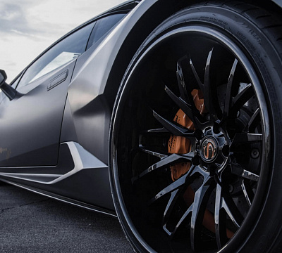Фото дисков Savini SV83 на Lamborghini Huracan