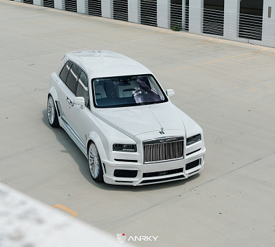 Фото дисков Anrky RF-282 на Rolls-Royce Cullinan