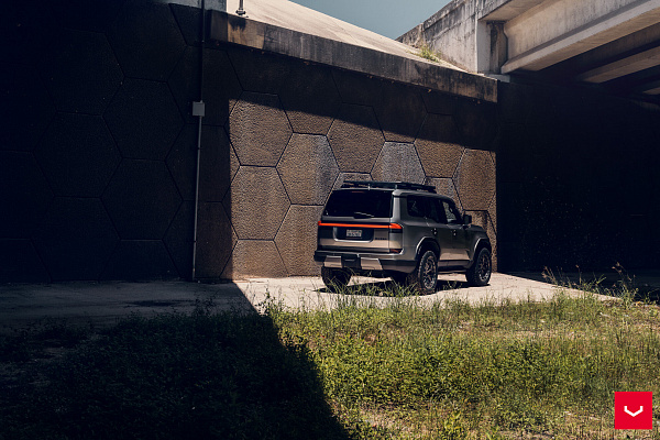 Фото дисков Vossen HFX-1 (6-Lug) Сатиновый графит на Lexus GX III