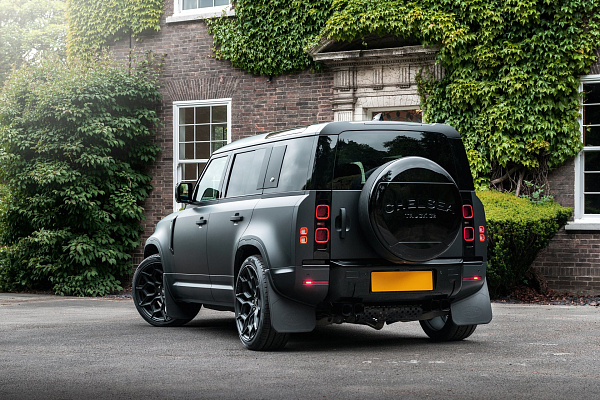 Фото дисков Kahn Type 57 RS Черный матовый на Land Rover Defender II