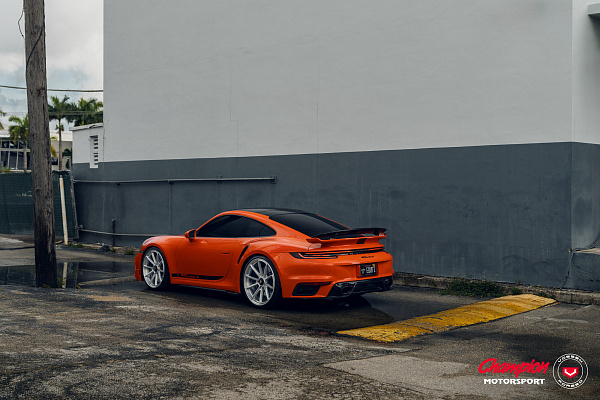 Фото дисков Vossen RS92 Глянцевый лак на Porsche 911 VIII