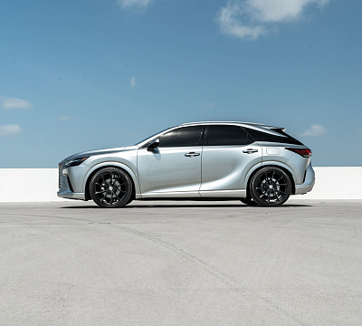Фото дисков HRE P204 на Lexus RX V