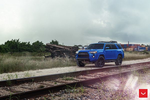 Фото дисков Vossen HF6-2 Черный сатин на Toyota 4Runner V