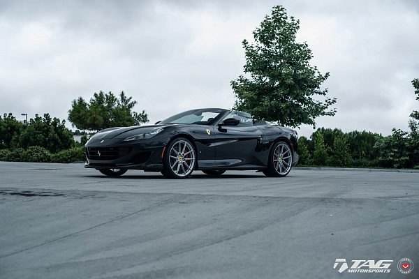 Фото дисков NOVITEC NF8 Серебро на Ferrari Portofino