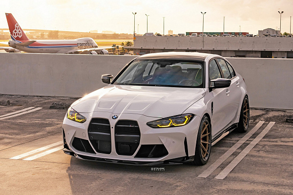 Фото дисков Strasse Wheels SV10-RS Deep Concave FS Сатиновое золото на BMW 3/M3 (G2x/G80)
