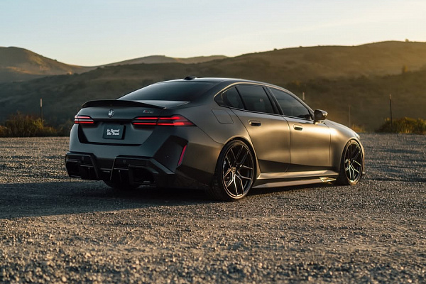 Фото дисков MV Forged MVF-5 Черный сатин на BMW 5/M5 (G60/G90)