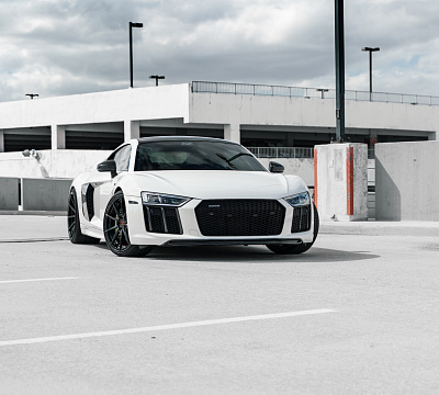 Фото дисков Strasse Wheels SV10 Deep Concave Duoblock на Audi R8 (4S)
