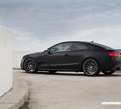 Фото дисков HRE 300M на Audi A/S/RS 5 (8T)