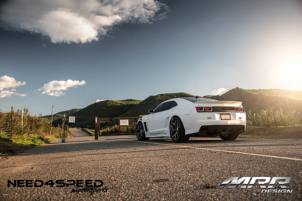 Фото дисков MRR M228 Черный глянец на Chevrolet Camaro V