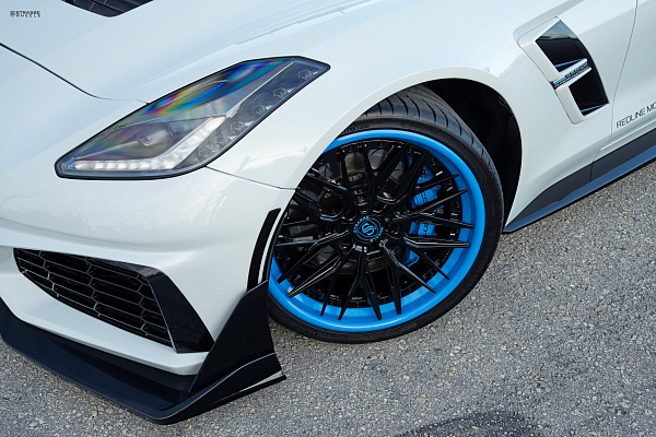 Фото дисков Strasse Wheels SV10M-RS Deep Concave FS Другой цвет на Chevrolet Corvette C7