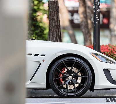 Фото дисков HRE P101 на Maserati GranTurismo I