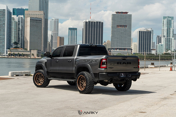 Фото дисков Anrky AN36 Сатиновая бронза на Ram 1500 V