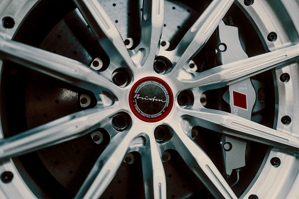 Фото дисков Brixton Forged R11-R Глянцевый лак на Audi R8 (4S)