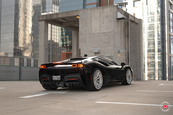 Фото дисков Vossen S21-02 (3-Piece) Глянцевый лак на Ferrari SF90