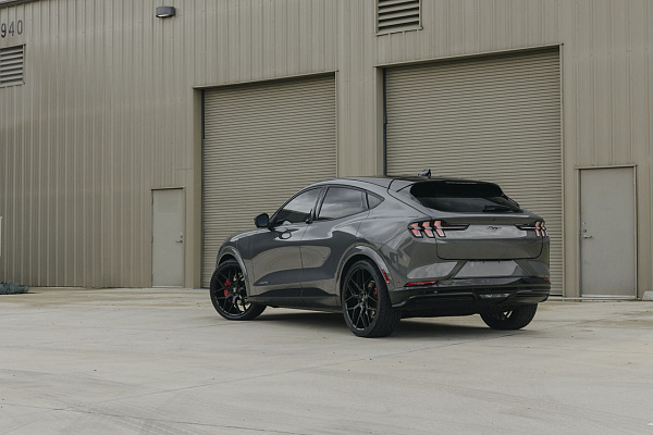 Фото дисков Asanti DYNASTY Черный сатин на Ford Mustang Mach-E