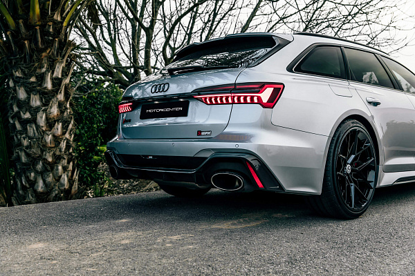 Фото дисков HRE FF10 Черный глянец на Audi A/RS 6 (C8)