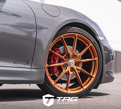 Фото дисков HRE P104SC на Porsche Cayman II