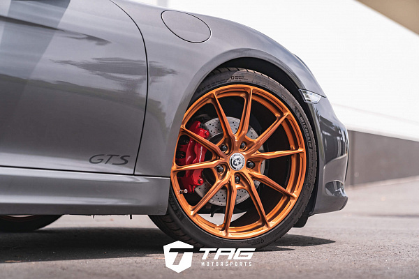 Фото дисков HRE P104SC Сатиновая медь на Porsche Cayman II