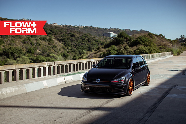 Фото дисков HRE FF04 Глянцевая медь на Volkswagen Golf VII