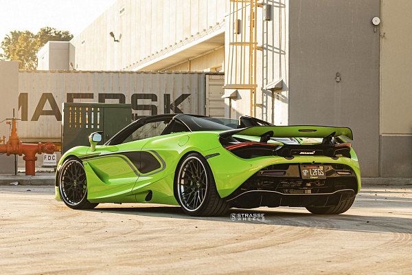 Фото дисков Strasse Wheels SV10M Deep Concave FS Черный глянец на McLaren 720S