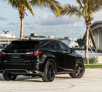 Фото дисков Vossen HF-1 на Lexus RX IV