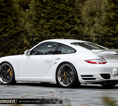 Фото дисков BC Forged HCS21 на Porsche 911 VI