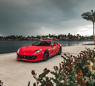 Фото дисков Vossen EVO-4 на Ferrari 812