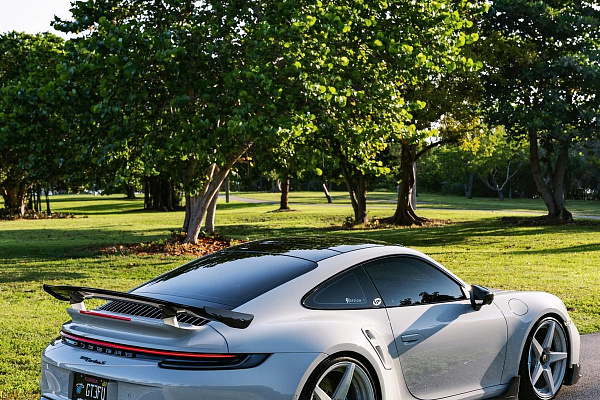 Фото дисков Anrky RS5.2 Белый глянец на Porsche 911 VIII