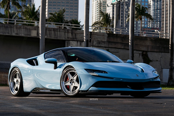 Ferrari SF90 Stradale