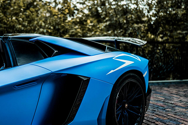 Фото дисков Brixton Forged FDE05 Черный сатин на Lamborghini Aventador