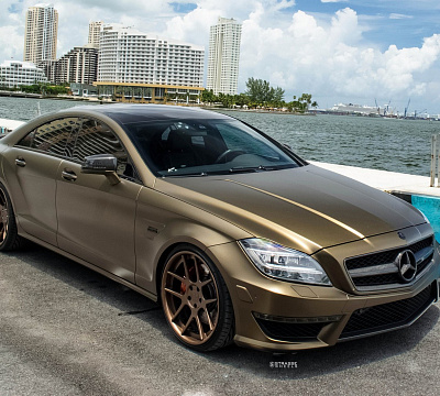 Фото дисков Strasse Wheels SM5 Deep Concave на Mercedes-Benz CLS (C218)