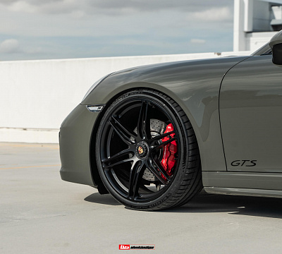 Фото дисков HRE P106 на Porsche 911 VII
