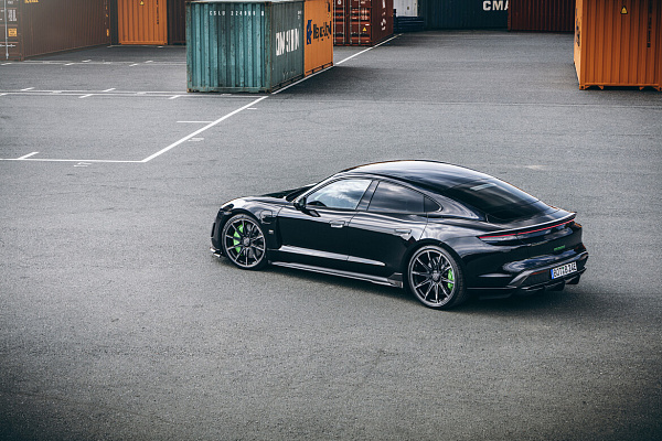Фото дисков BRABUS Monoblock Z (Platinum Edition) Черный глянец на Porsche Taycan I