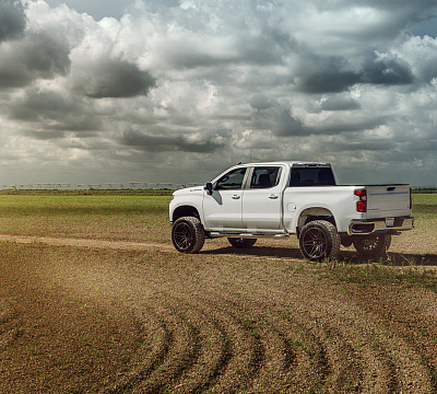 Фото дисков Vossen HF6-5 на Chevrolet Silverado IV