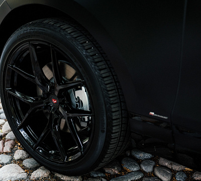 Фото дисков Vossen S21-01 на Land Rover Range Rover Velar
