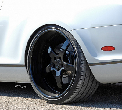 Фото дисков Strasse Wheels S5 Signature на Bentley Continental GT II