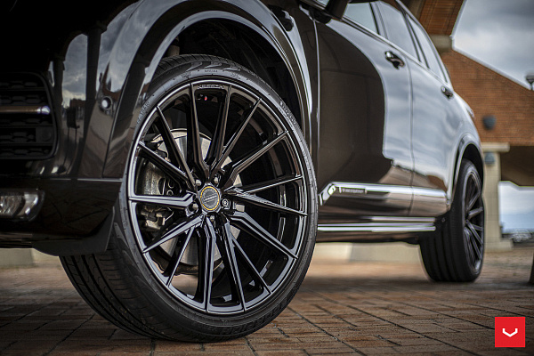 Фото дисков Vossen HF-4T Черный глянец на Volvo XC90 II