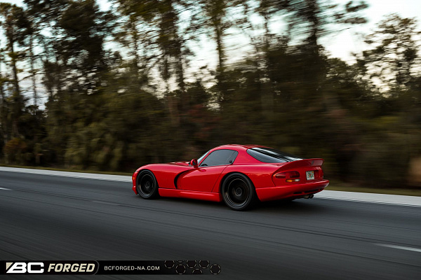 Фото дисков BC Forged LE72 // MLE72 Черный матовый на Dodge Viper