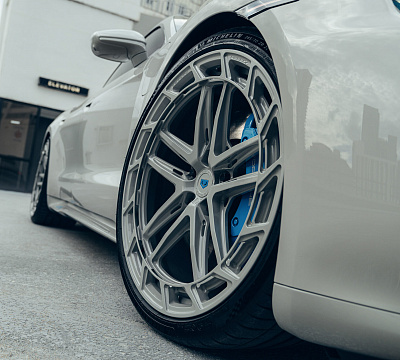 Фото дисков Vossen LC3-03T на Porsche Taycan I