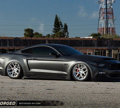Фото дисков BC Forged HCS02 на Ford Mustang VI