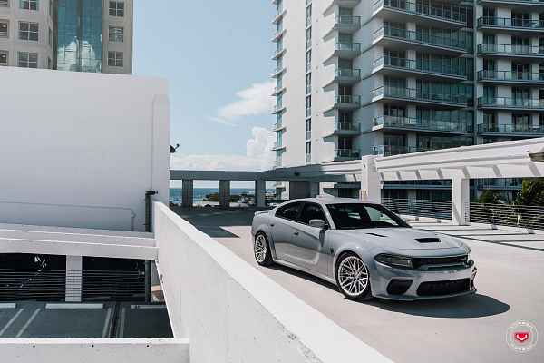 Фото дисков Vossen EVO-5R Глянцевый лак на Dodge Charger VII