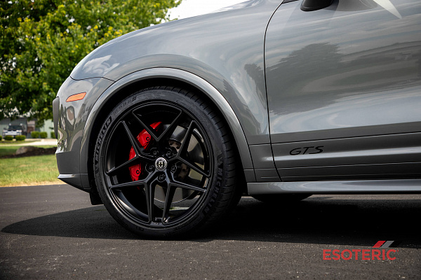 Фото дисков HRE FF11 Черный сатин на Porsche Cayenne II