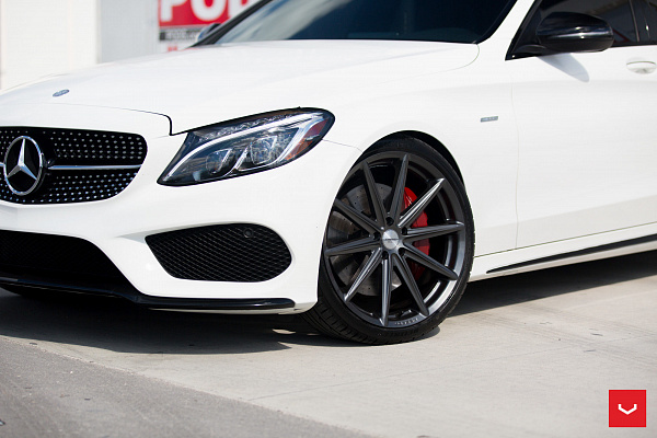 Фото дисков Vossen VFS-10 Глянцевый графит на Mercedes-Benz C-Class (W205)